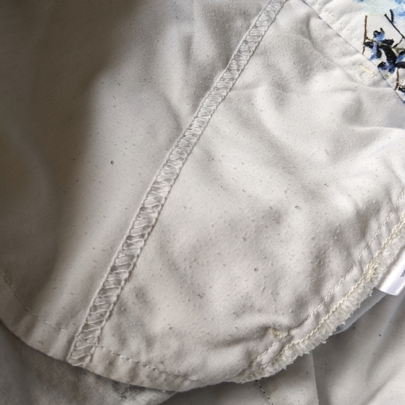 LOFT Lilac Floral 4" Shorts Sz 8 - Picture 9 of 11